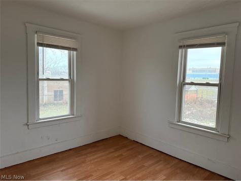 7611 Marble Avenue Cleveland OH 44105