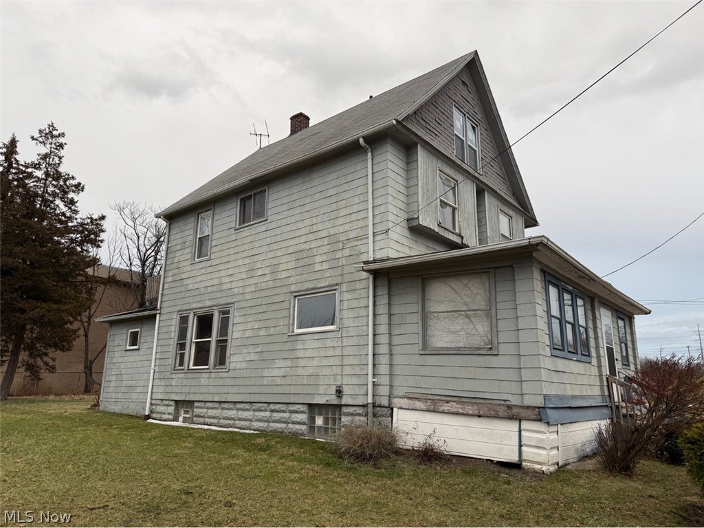 7611 Marble Avenue Cleveland OH 44105