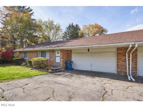 2830-2832 Morewood Road Fairlawn OH 44333
