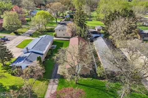 2830-2832 Morewood Road Fairlawn OH 44333