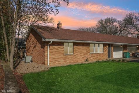 2830-2832 Morewood Road Fairlawn OH 44333