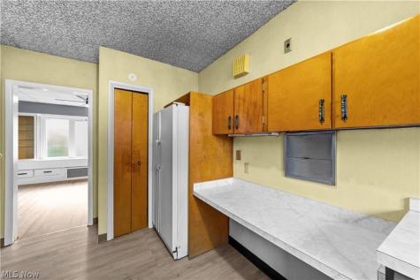 14724 Clifton Boulevard Lakewood OH 44107
