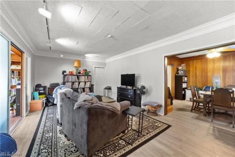 14724 Clifton Boulevard Lakewood OH 44107