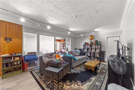 14724 Clifton Boulevard Lakewood OH 44107