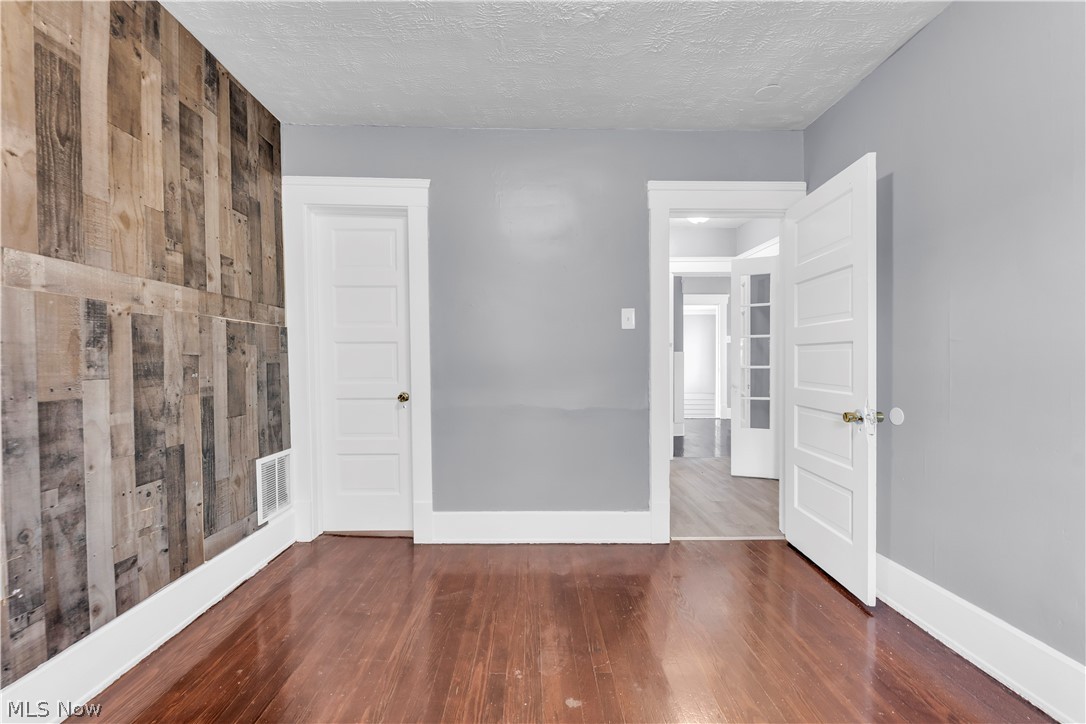 3150 W 46th Street Cleveland OH 44102