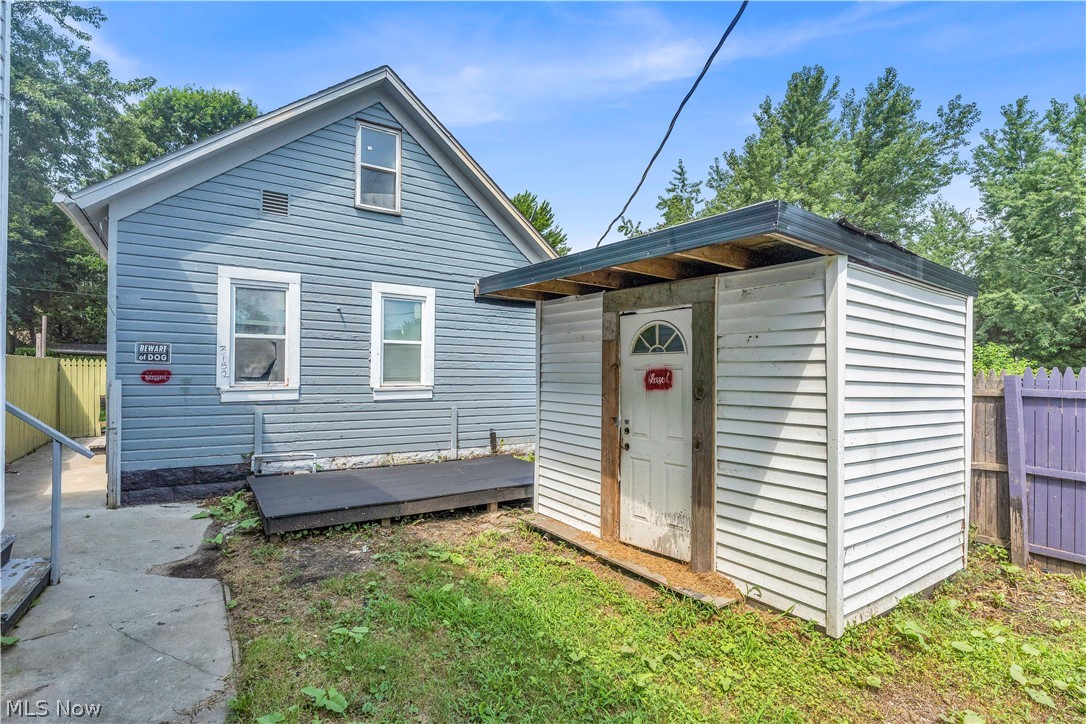 3150 W 46th Street Cleveland OH 44102