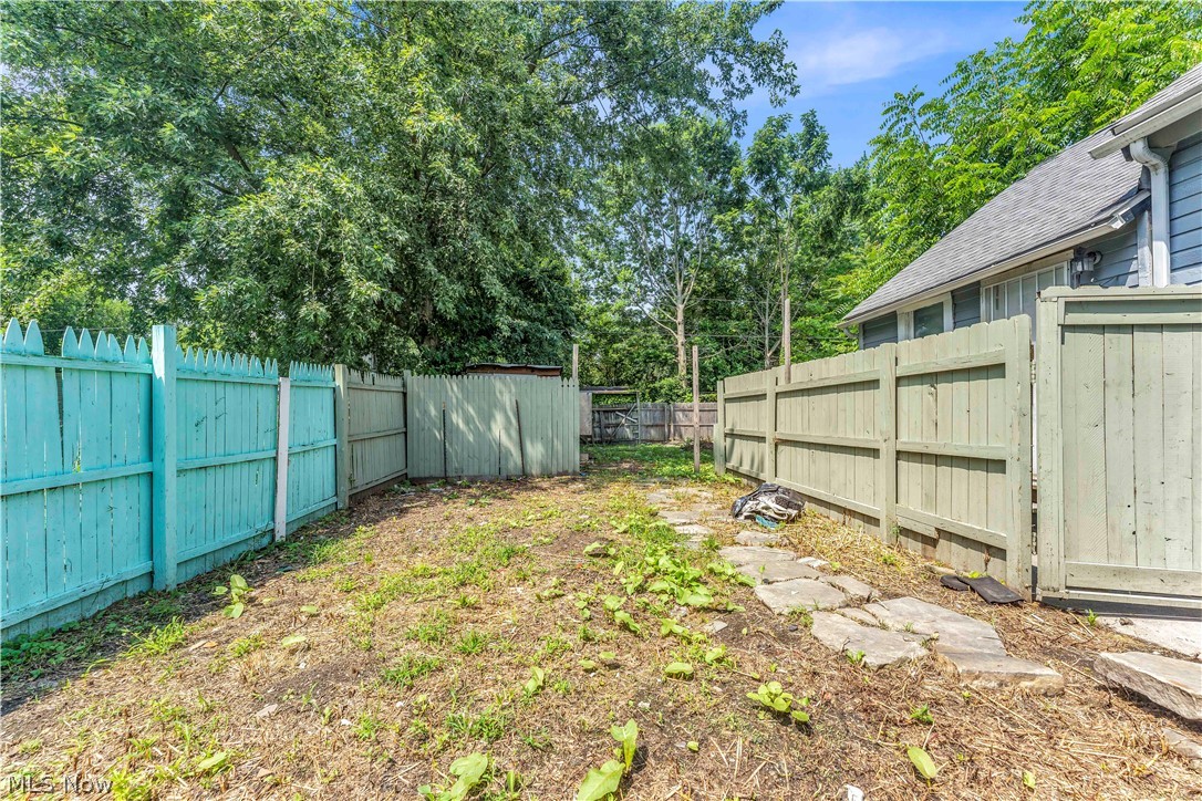 3150 W 46th Street Cleveland OH 44102