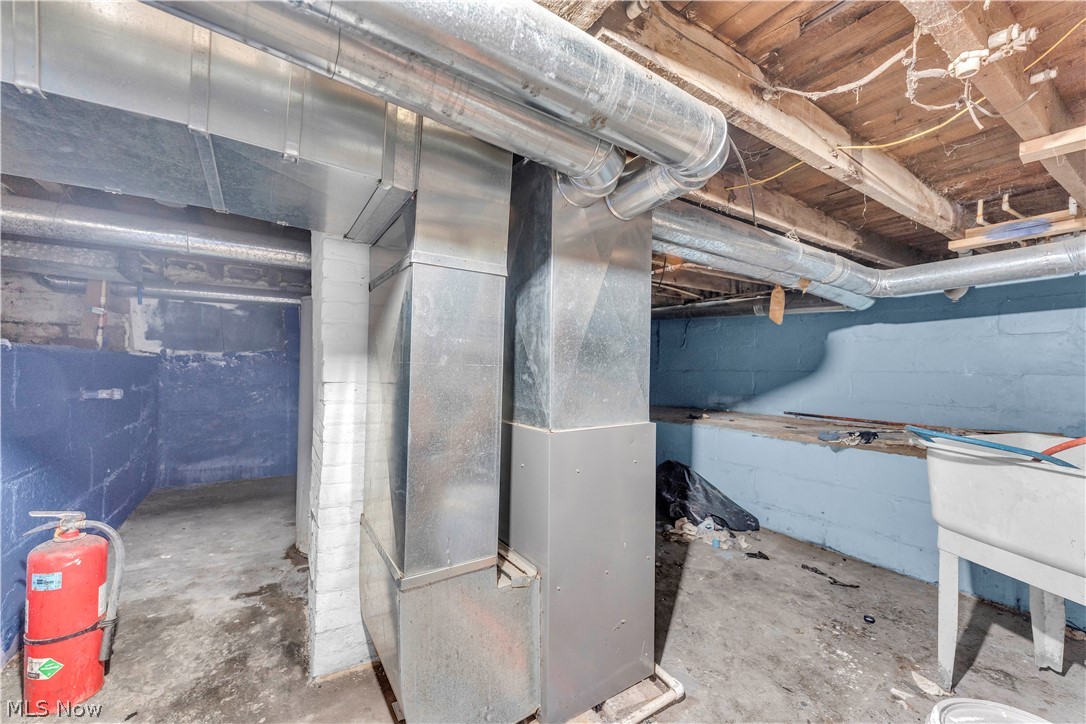 3150 W 46th Street Cleveland OH 44102