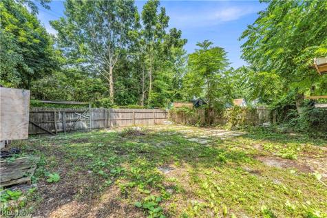 3150 W 46th Street Cleveland OH 44102