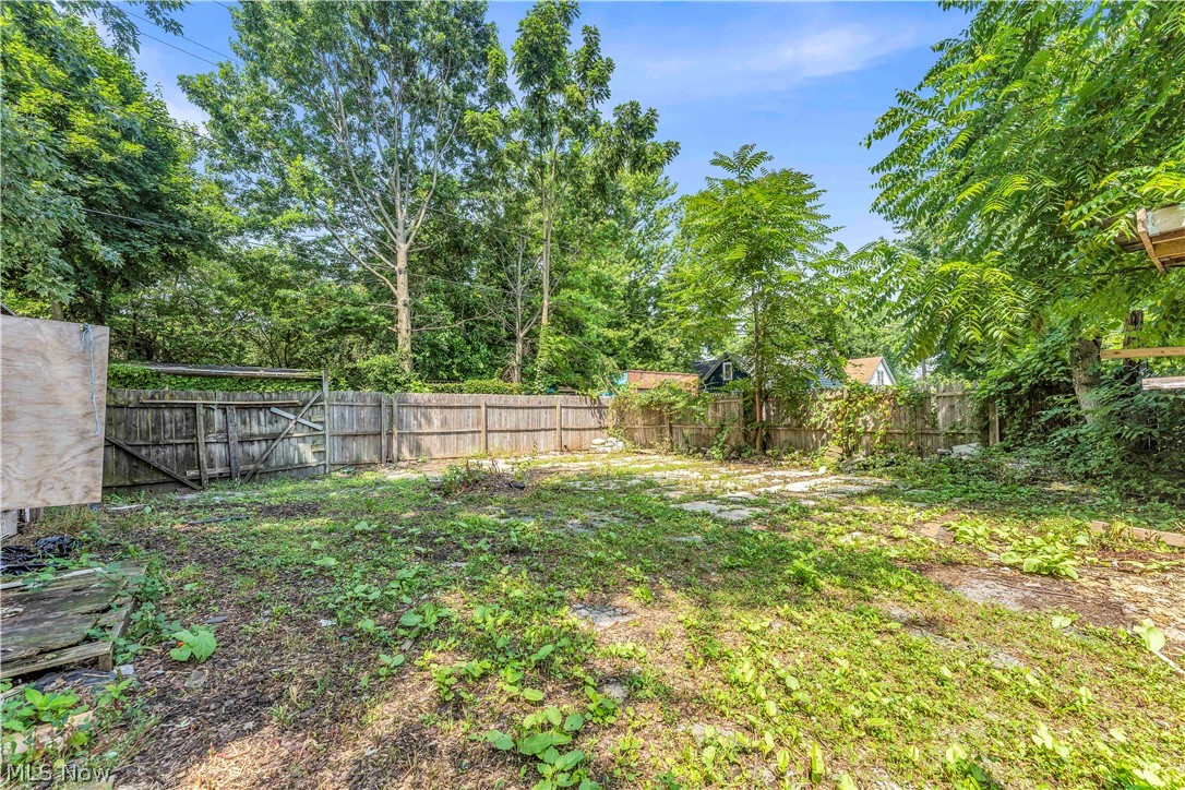3150 W 46th Street Cleveland OH 44102