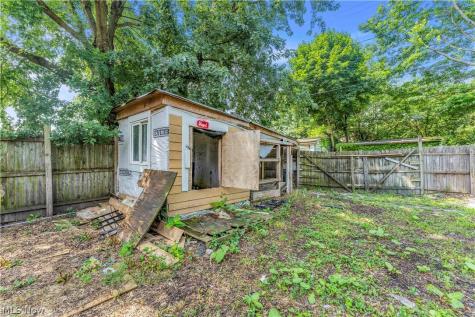 3150 W 46th Street Cleveland OH 44102