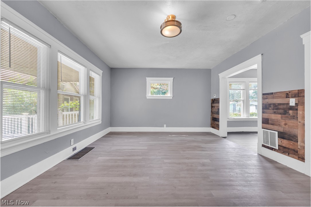 3150 W 46th Street Cleveland OH 44102