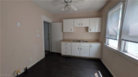 3669 E 113th Street Cleveland OH 44105