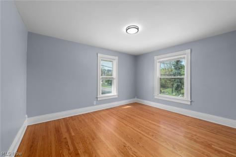 1738 Erie Street S Massillon OH 44646