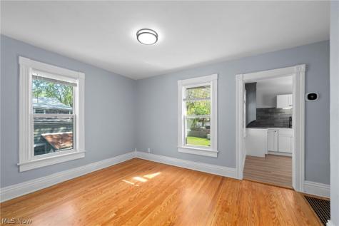 1738 Erie Street S Massillon OH 44646