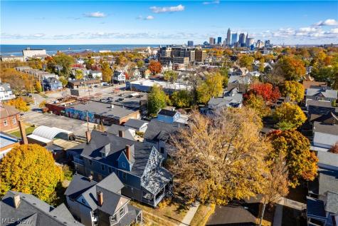 6110 W Clinton Avenue Cleveland OH 44102