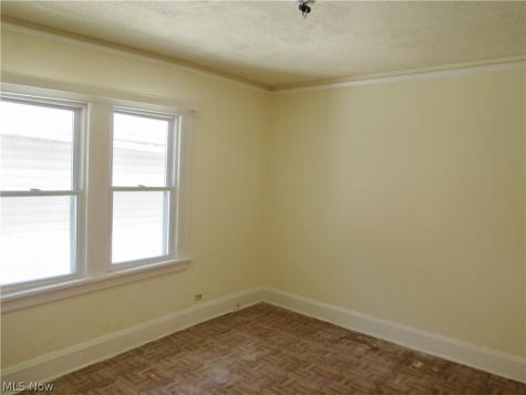 742 Linn Drive Cleveland OH 44108