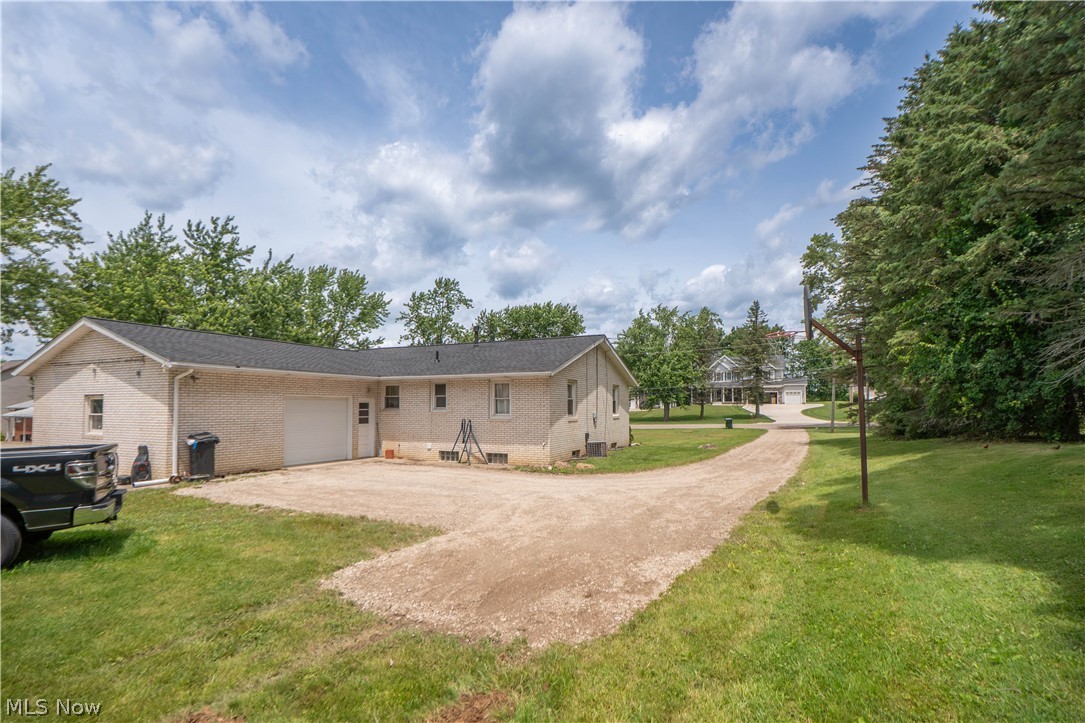3090-3092 Brumbaugh Street NW North Canton OH 44720