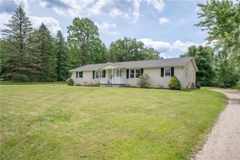 3090-3092 Brumbaugh Street NW North Canton OH 44720