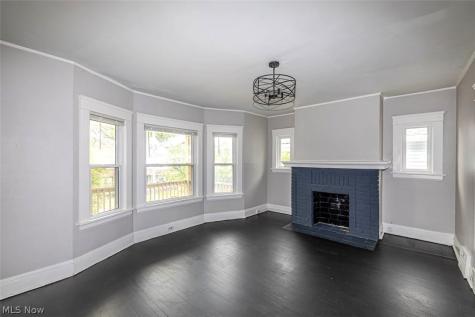 747 E 117th Street Cleveland OH 44108