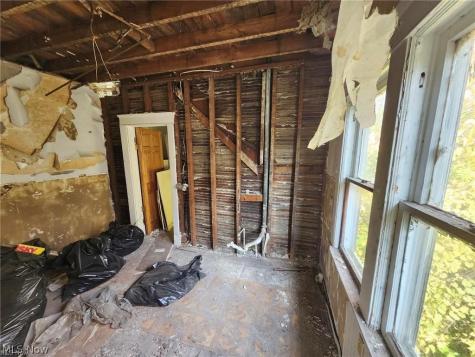 12501 Locke Avenue Cleveland OH 44108