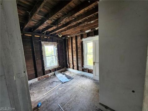 12501 Locke Avenue Cleveland OH 44108