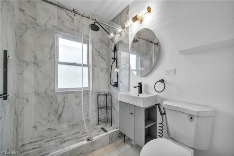 3808 E 149th Street Cleveland OH 44128