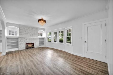 3808 E 149th Street Cleveland OH 44128