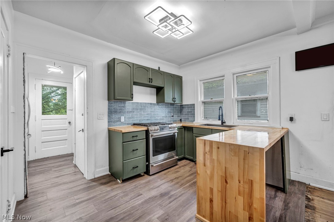 3808 E 149th Street Cleveland OH 44128