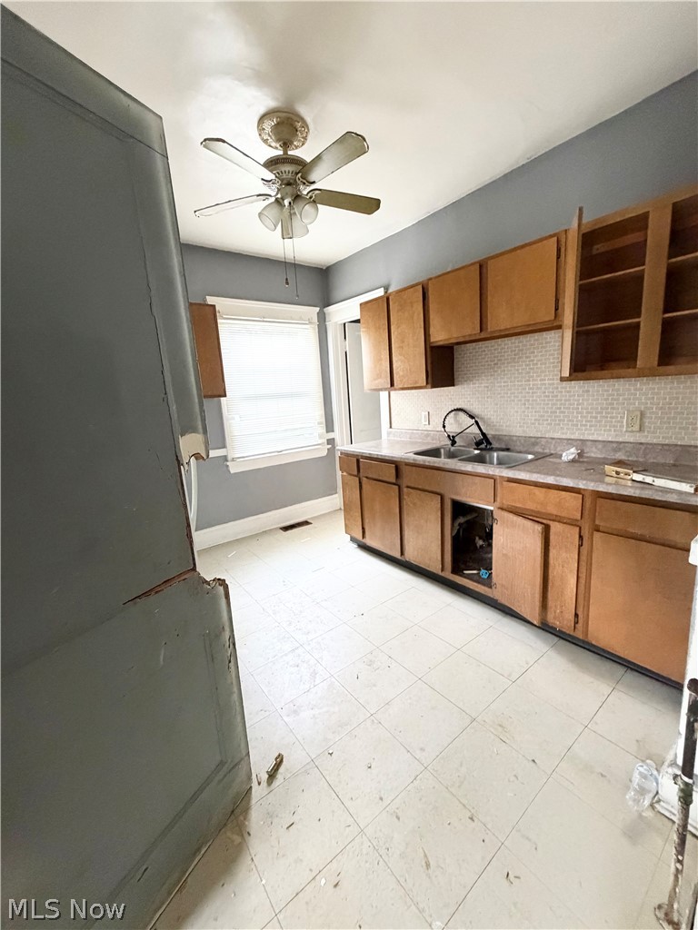 10309 Parkview Avenue Cleveland OH 44104