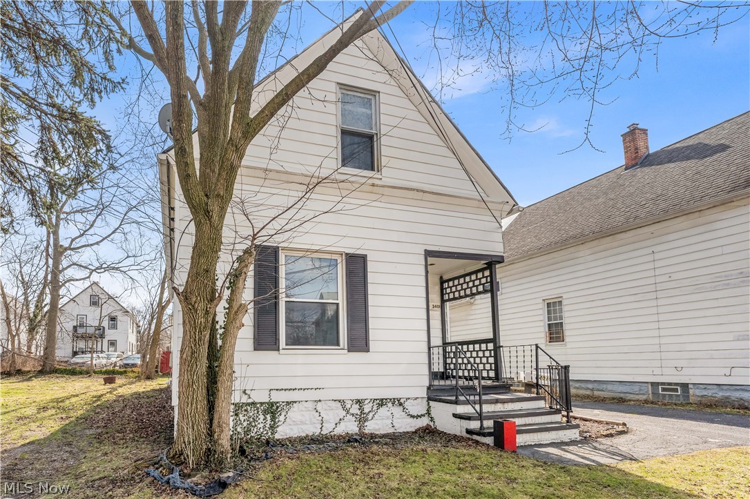 3401 Roanoke Avenue Cleveland OH 44109