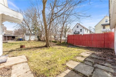 3401 Roanoke Avenue Cleveland OH 44109