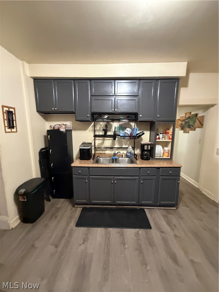 3401 Roanoke Avenue Cleveland OH 44109