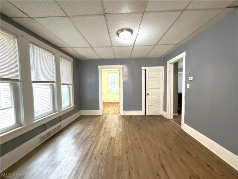 1583 E 84th Street Cleveland OH 44103