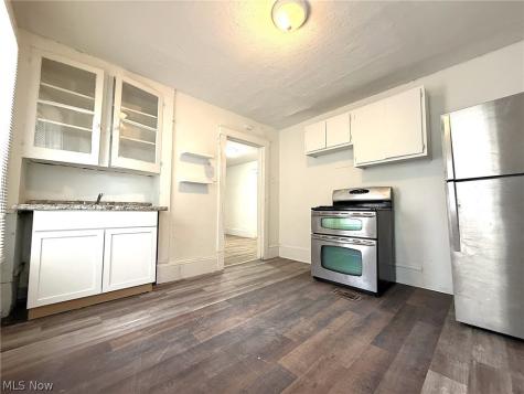 1583 E 84th Street Cleveland OH 44103