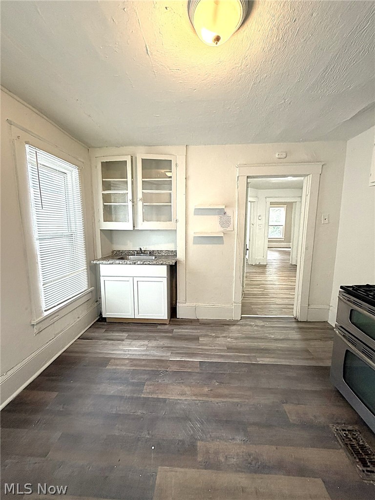 1583 E 84th Street Cleveland OH 44103
