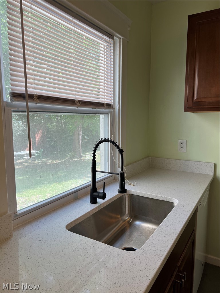 2249 Bellfield Avenue Cleveland Heights OH 44106