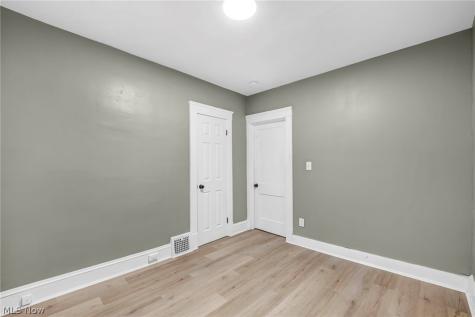 1919 Treadway Avenue Cleveland OH 44109