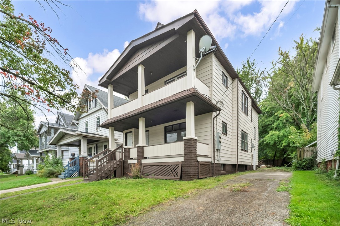 1919 Treadway Avenue Cleveland OH 44109