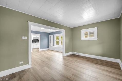 1919 Treadway Avenue Cleveland OH 44109