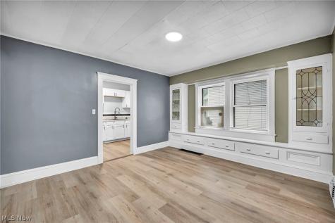 1919 Treadway Avenue Cleveland OH 44109