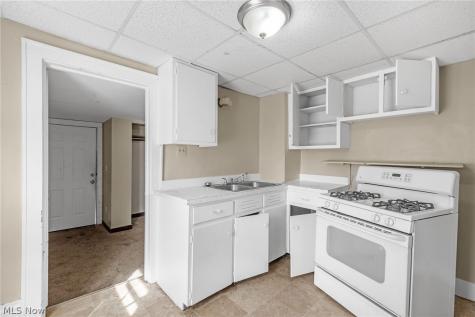896 Huber Street Akron OH 44306