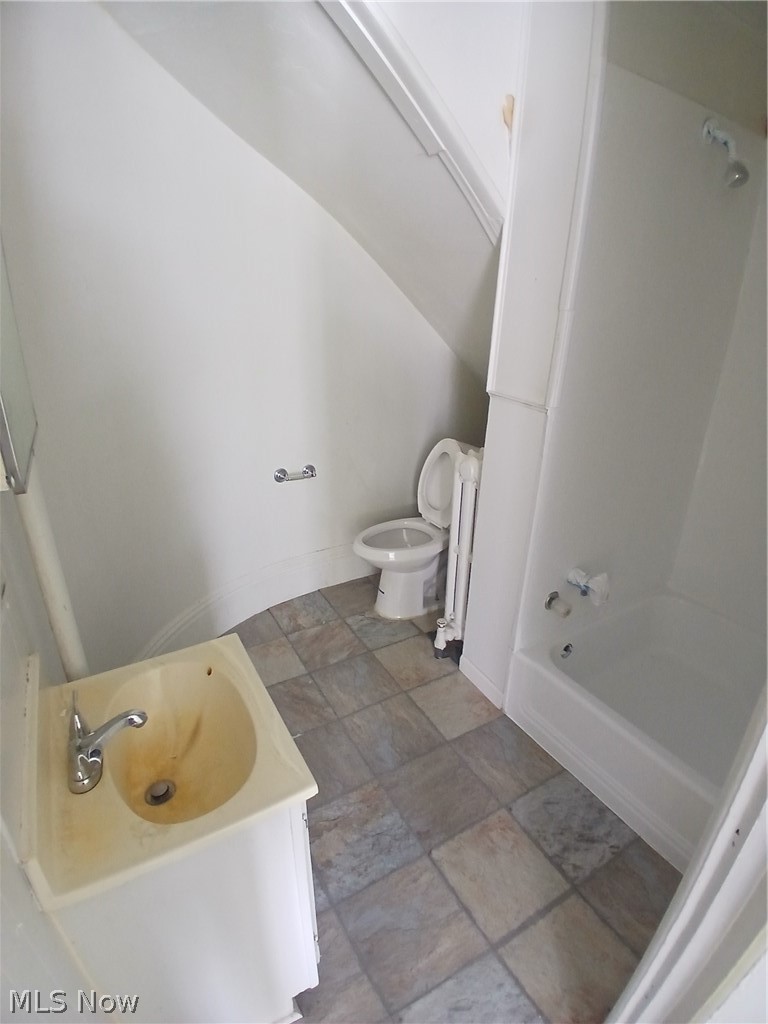424 Belmont Avenue NW Warren OH 44446