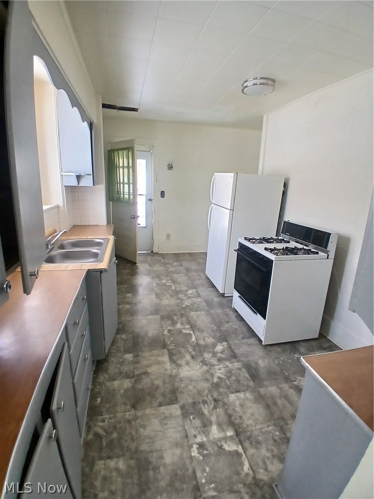 424 Belmont Avenue NW Warren OH 44446