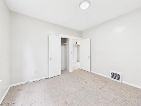 543 Gage Street Akron OH 44311