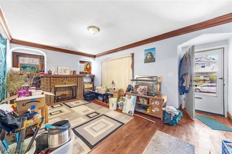 11118 Glenboro Drive Cleveland OH 44105