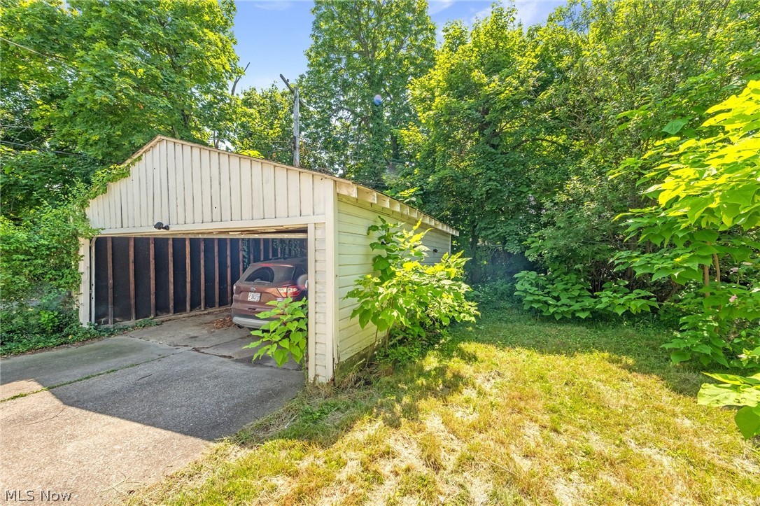 11118 Glenboro Drive Cleveland OH 44105