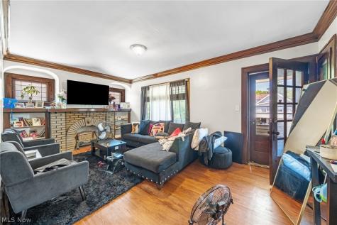 11118 Glenboro Drive Cleveland OH 44105