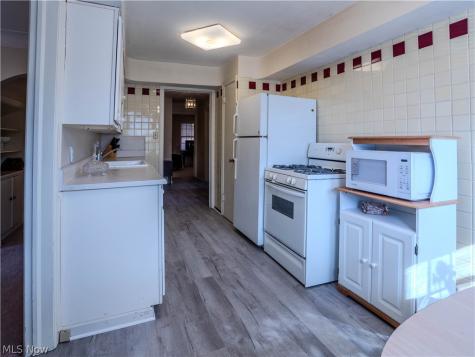 13699 Cedar Road University Heights OH 44118