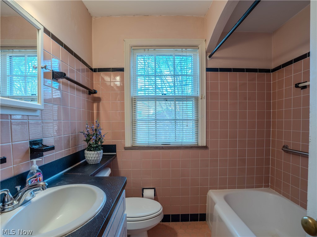 13699 Cedar Road University Heights OH 44118
